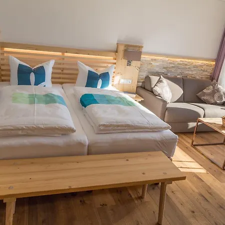 Christine Ξενοδοχείο Eisenberg (Bavaria)