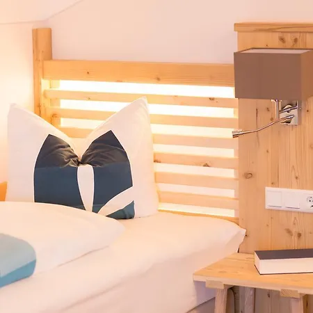 Christine Hotel 3*