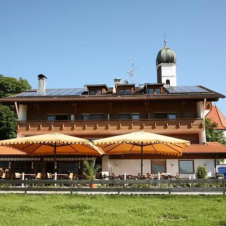 Christine ホテル 3*